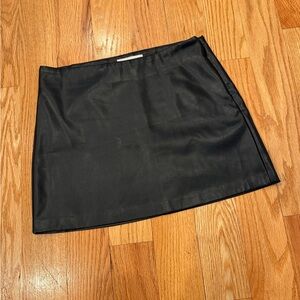 Joe's Jeans Black Mini Skirt, size 2